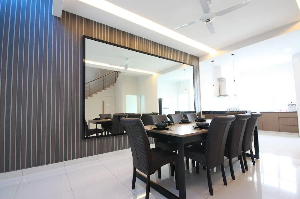 New Corner Shamrock Beach Villas Seaview Tanjung Bungah  Malaysia